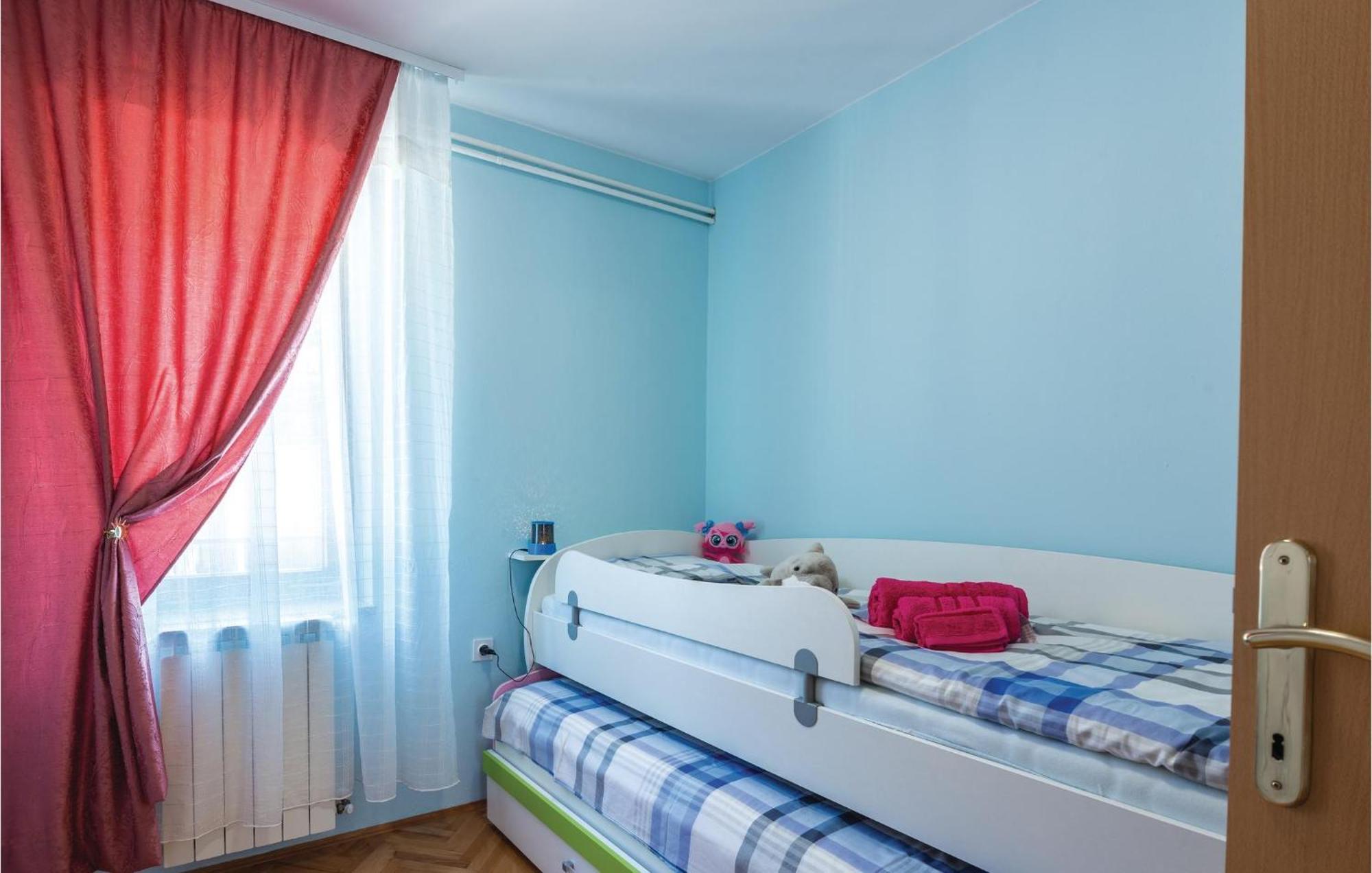 Amazing Apartment In Veprinac With Kitchen 외부 사진