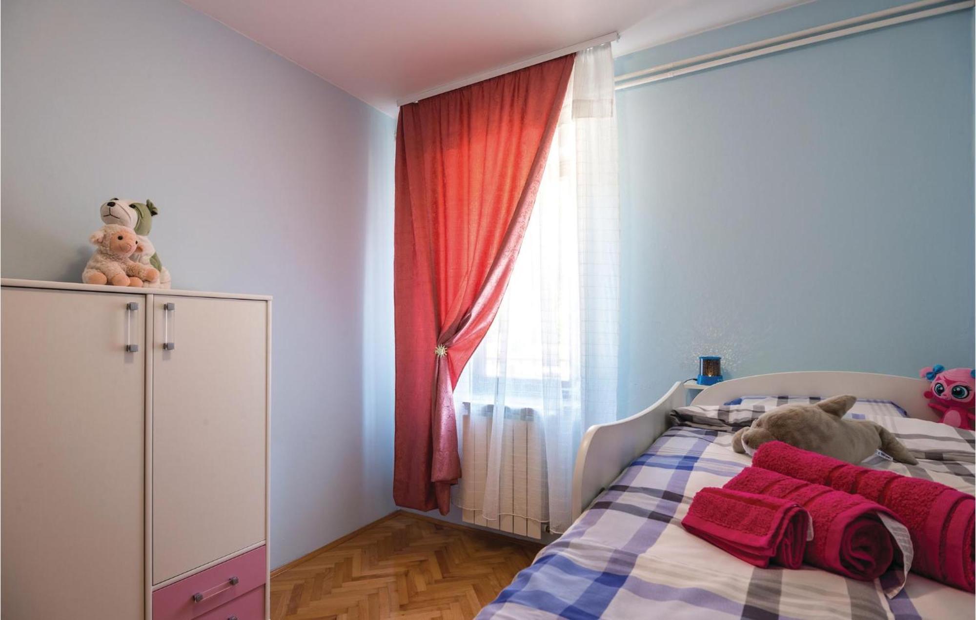 Amazing Apartment In Veprinac With Kitchen 외부 사진