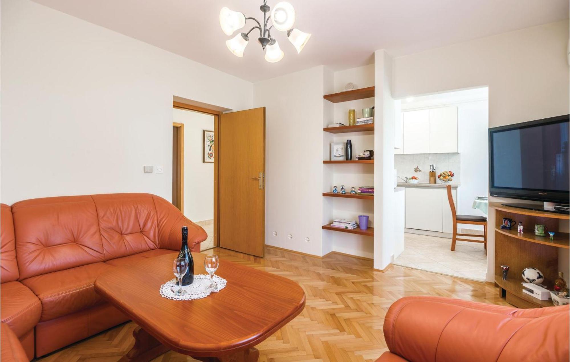Amazing Apartment In Veprinac With Kitchen 외부 사진