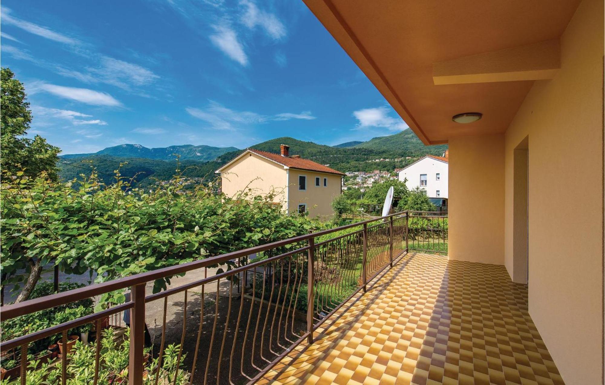 Amazing Apartment In Veprinac With Kitchen 외부 사진