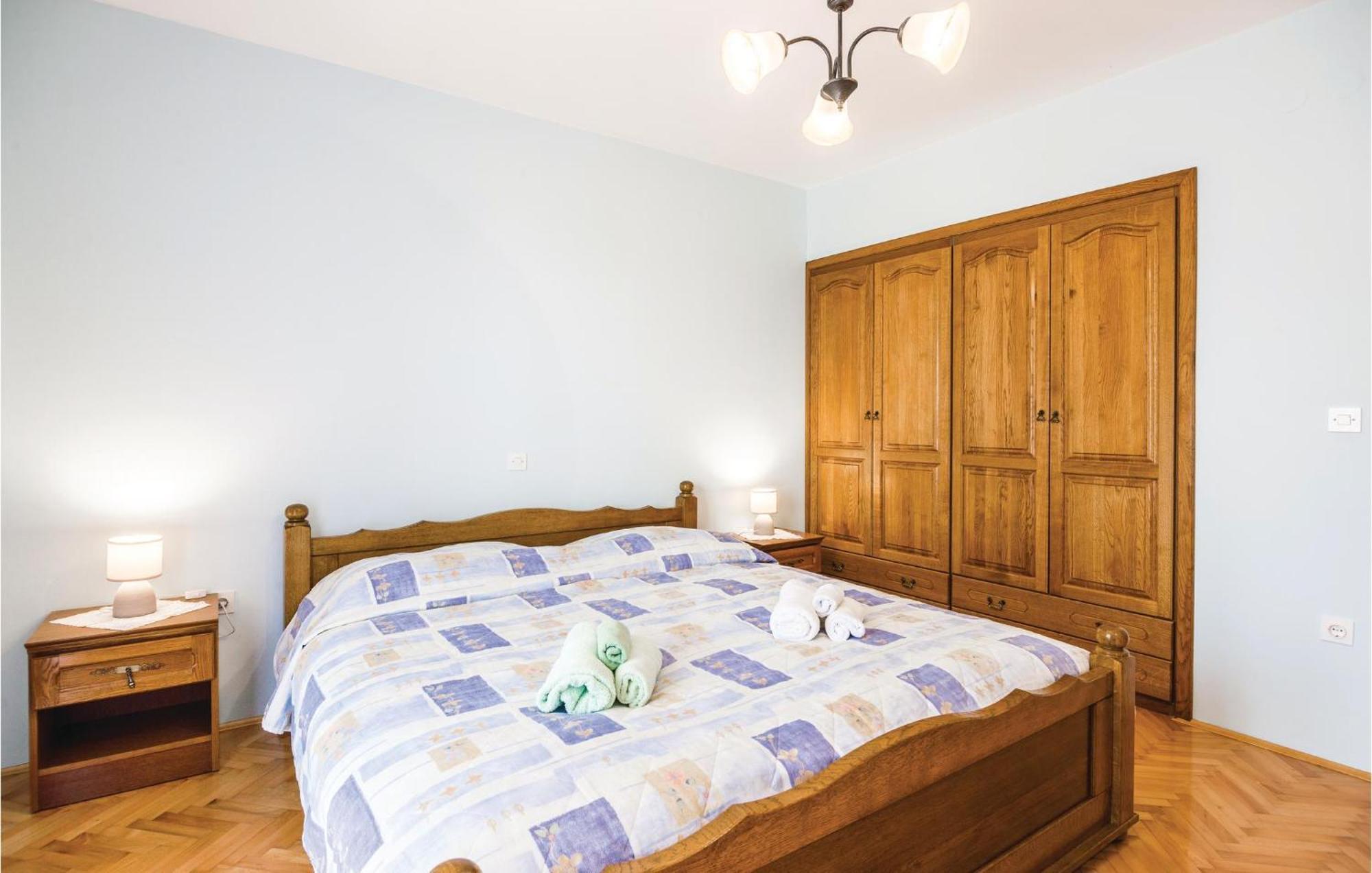 Amazing Apartment In Veprinac With Kitchen 외부 사진